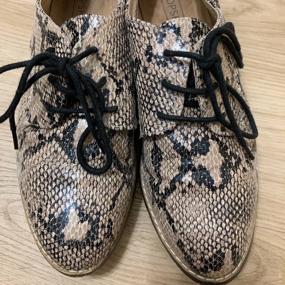 Topshop Snakeskin Oxfords Shoes